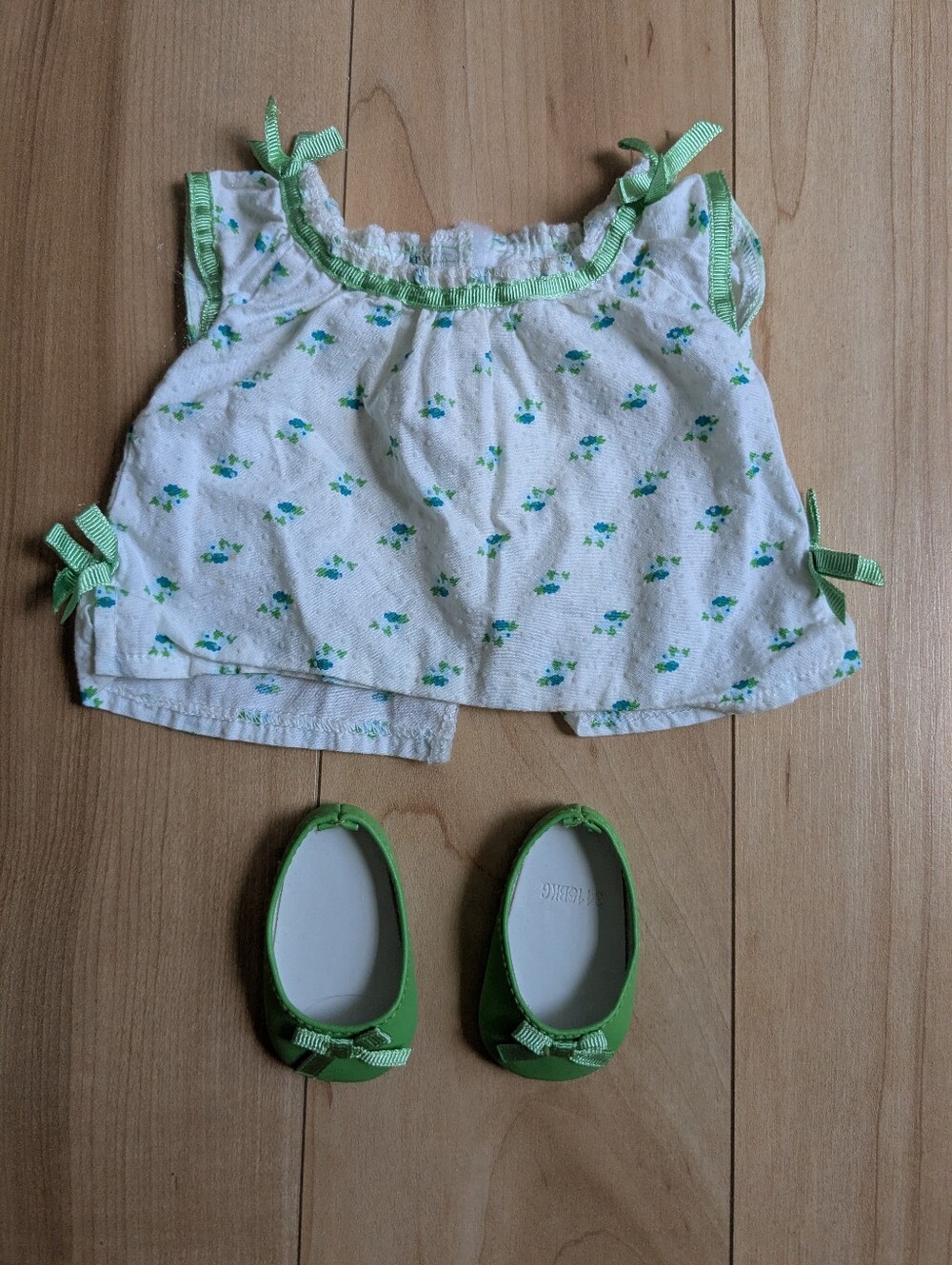 American Girl Mary Ellen's Green Pajamas Incomplete